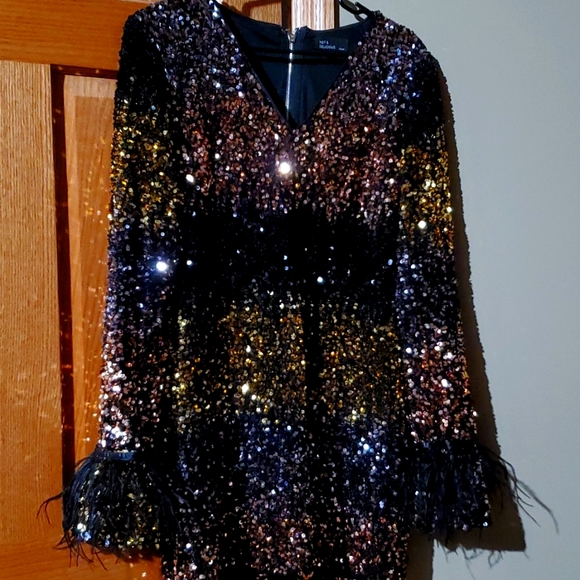 New Year's Dress - Picture 1 of 3